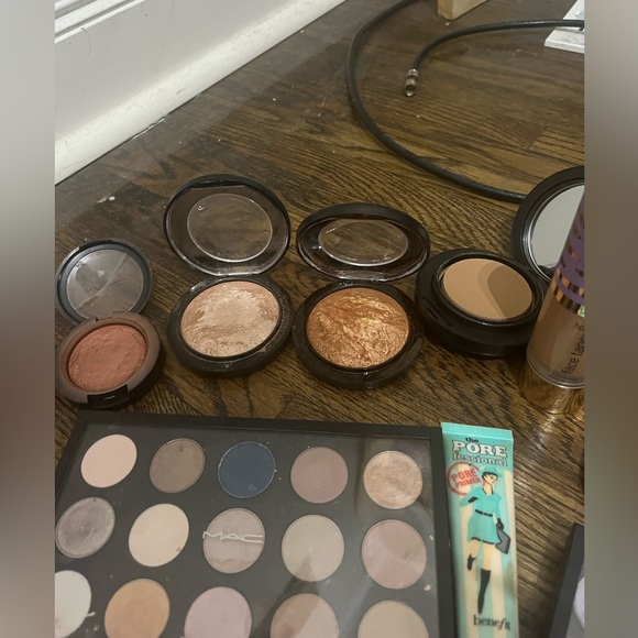 Makeup Bundle! - Picture 3 of 16